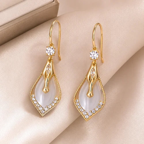 Teardrop Pearl Jhumki Earrings